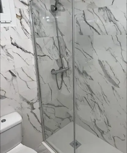 Encantador Apartamento Recien Reformado A Estrenar * Ларедо